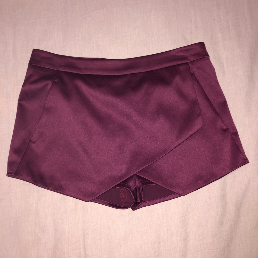 Satin skort